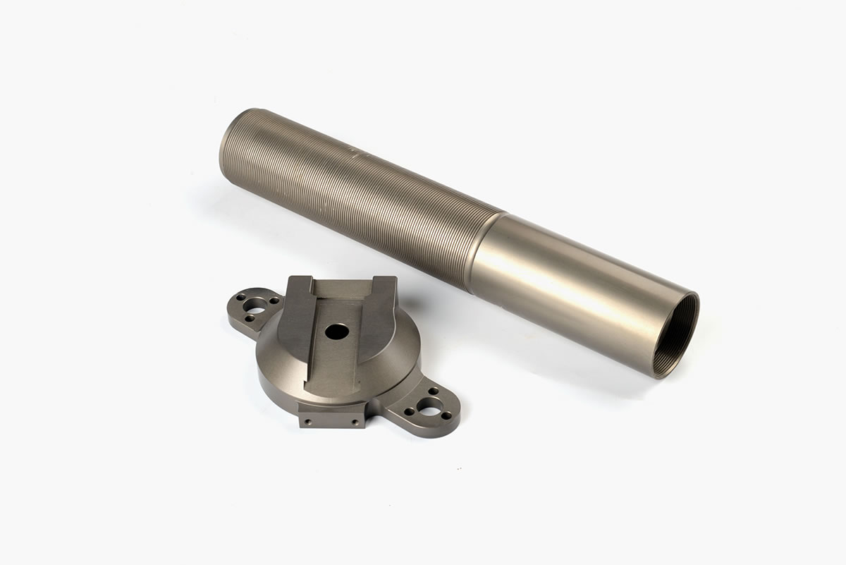 注塑模具頂針/鑲件硬質氧化，如何實現高耐磨與零粘模的完美平衡？